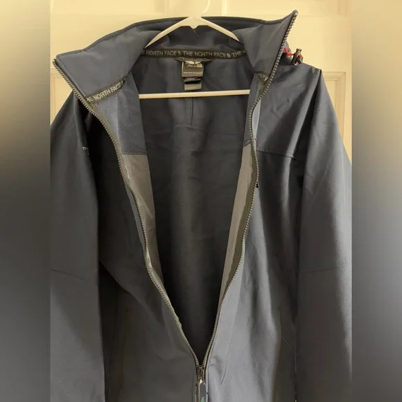 NWT North Face Men’s Hooded Jacket size Medium - Picture 3 of 5